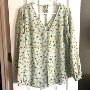 Lauren Conrad flowy floral top